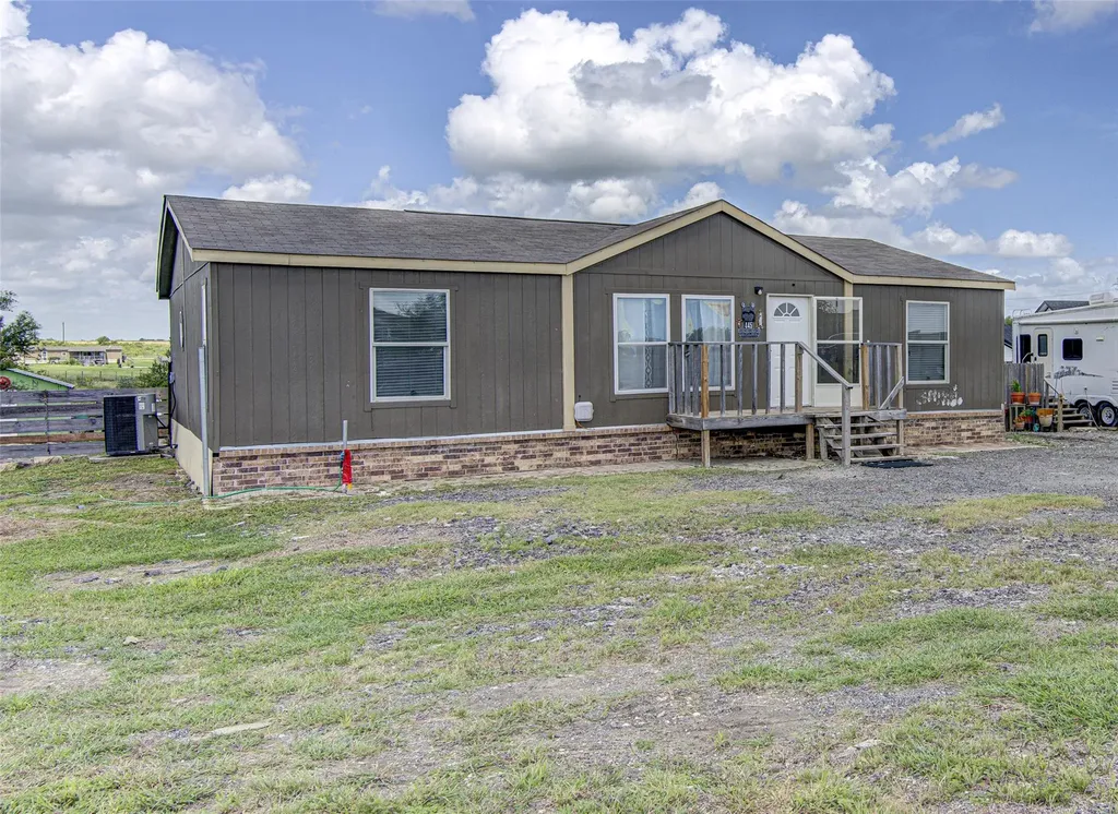 445 Rancho Linda Drive Lockhart TX 78644