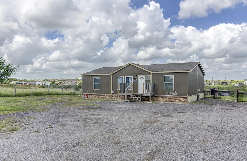 445 Rancho Linda Drive Lockhart TX 78644