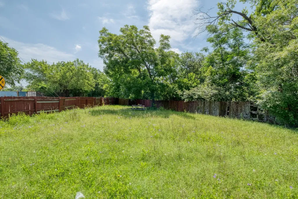 3509 Lyons Road Austin TX 78702