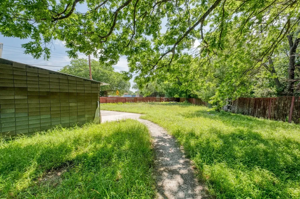 3509 Lyons Road Austin TX 78702