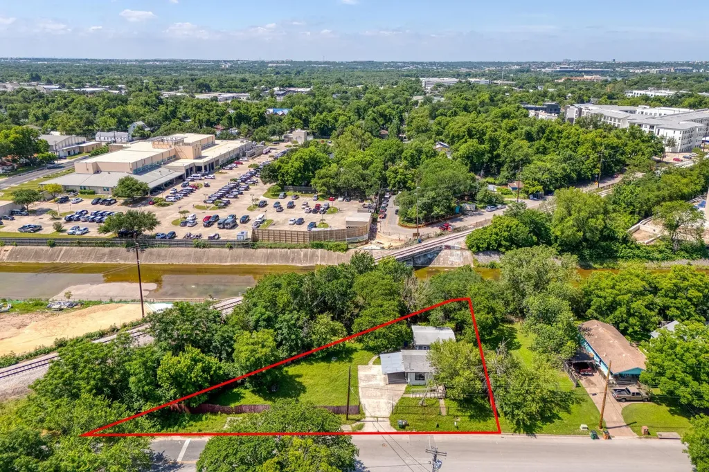 3509 Lyons Road Austin TX 78702