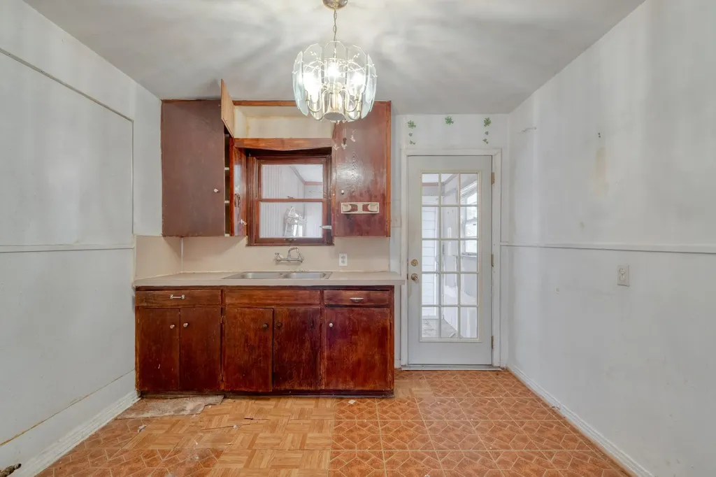 3509 Lyons Road Austin TX 78702