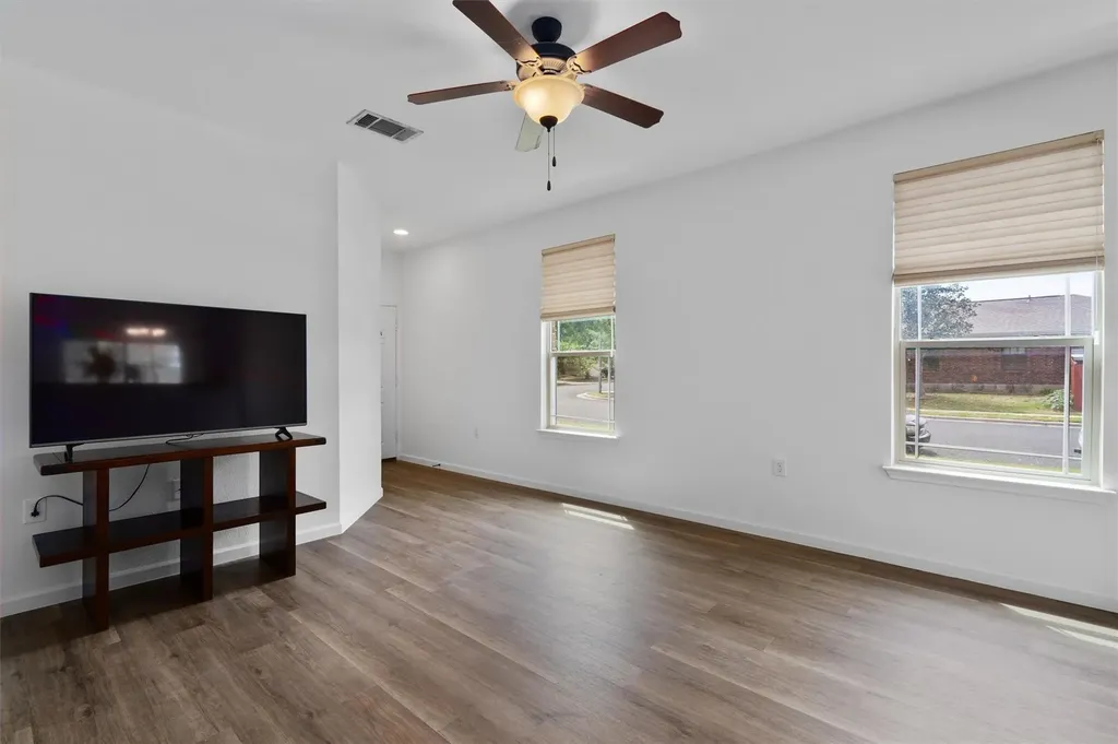 8824 Stambourne Street Austin TX 78747