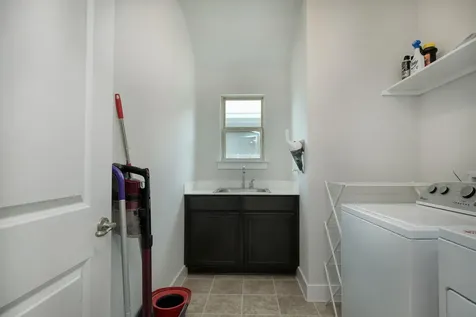 229 Finstown Street Hutto TX 78634