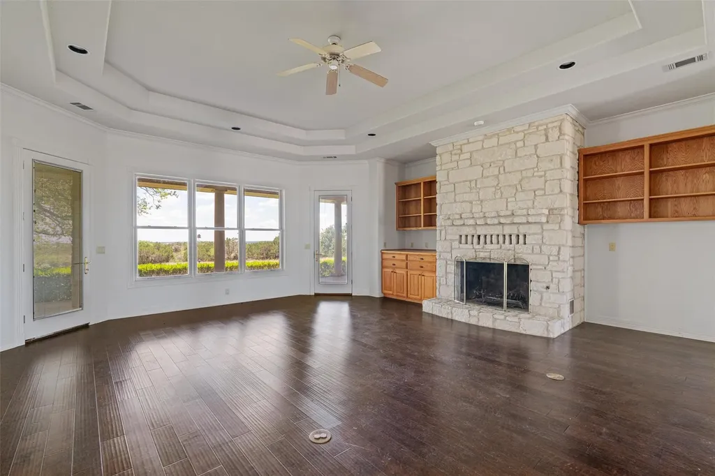8322 Sharl Cove Austin TX 78737