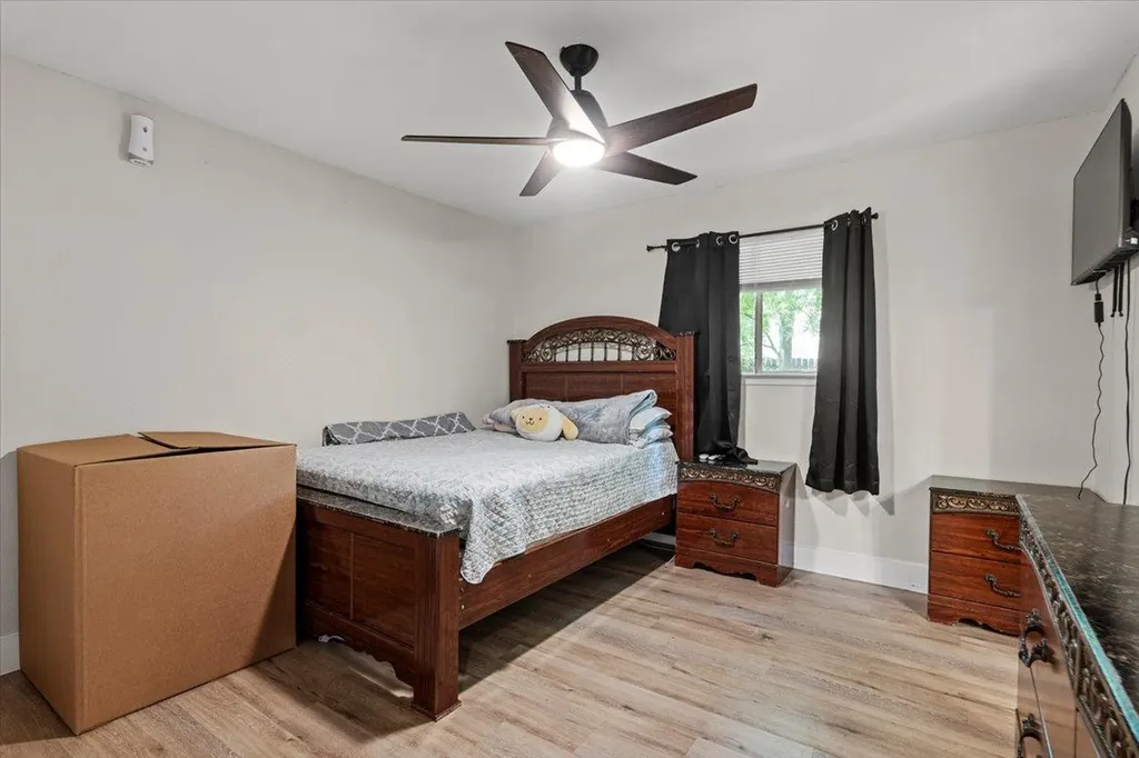 5104 Acorn Cove Austin TX 78744