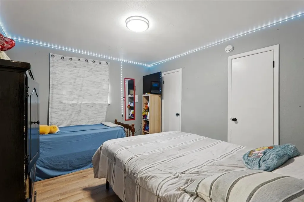 5104 Acorn Cove Austin TX 78744