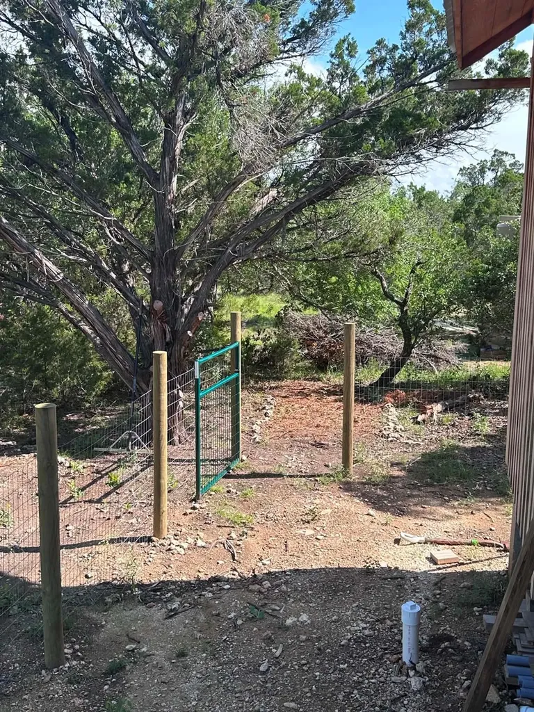 417 Prochnow Road Dripping Springs TX 78620