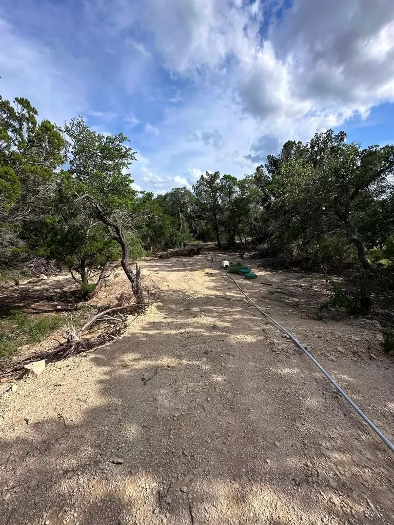 417 Prochnow Road Dripping Springs TX 78620