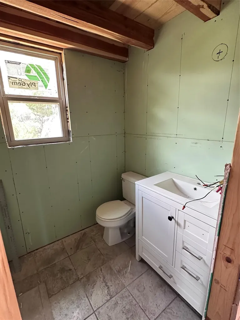 417 Prochnow Road Dripping Springs TX 78620