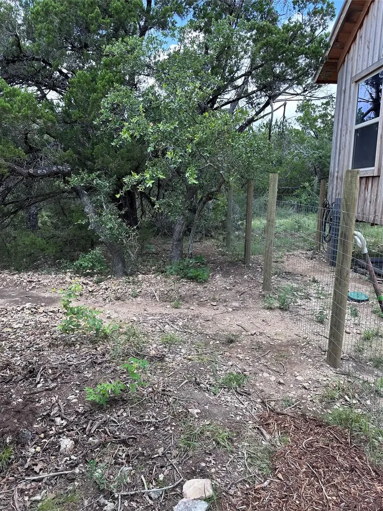 417 Prochnow Road Dripping Springs TX 78620