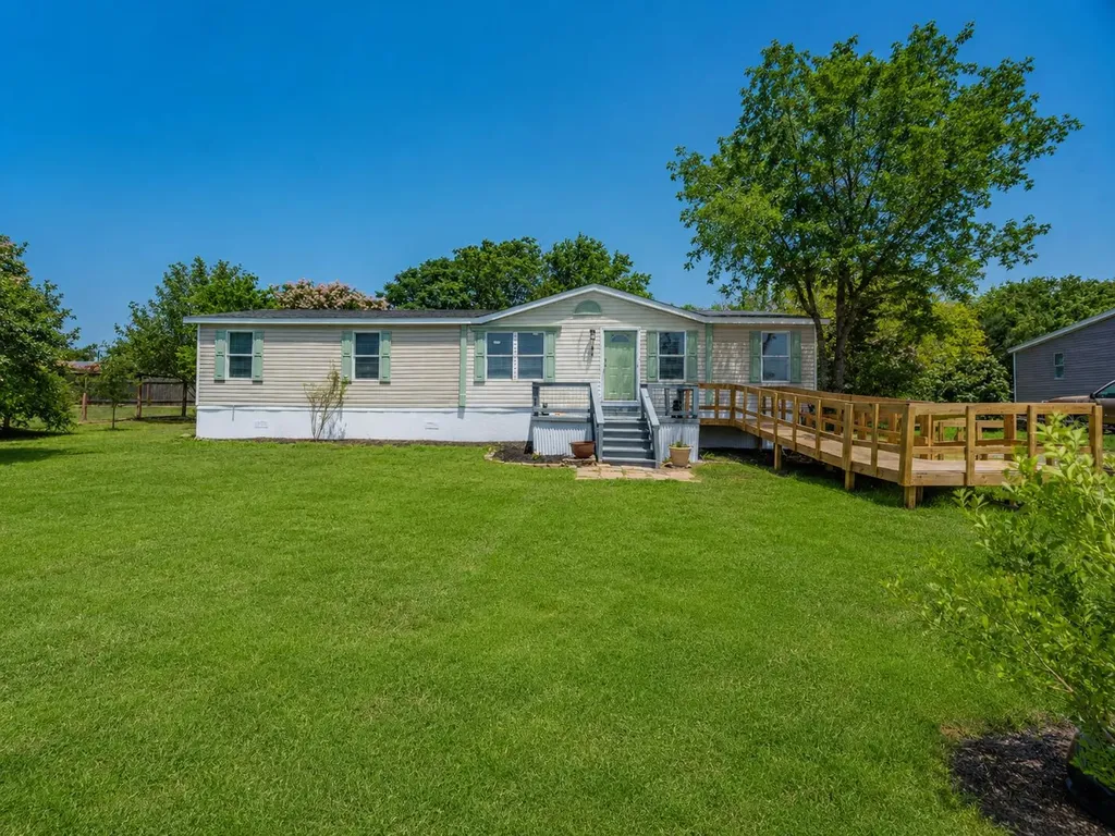 171 Railyard Drive Kyle TX 78640
