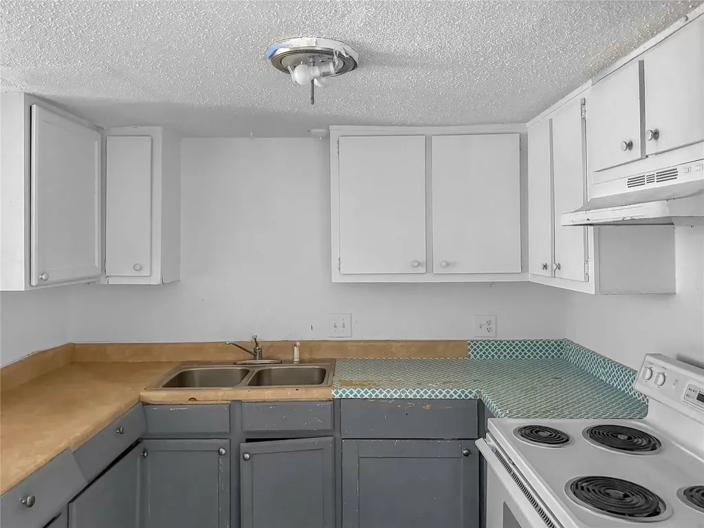 8611 Putnam Drive Austin TX 78757