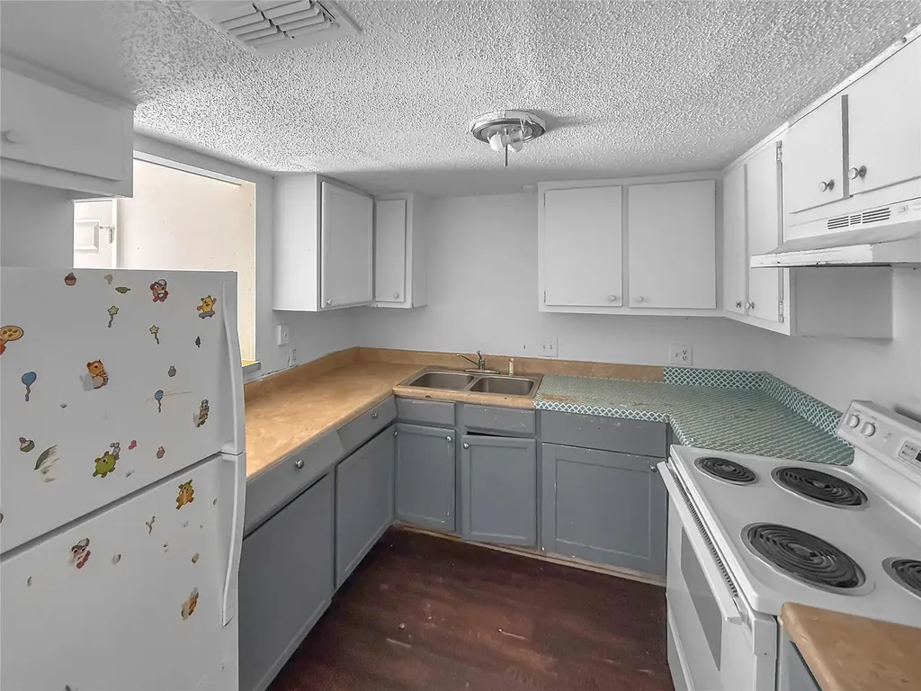 8611 Putnam Drive Austin TX 78757