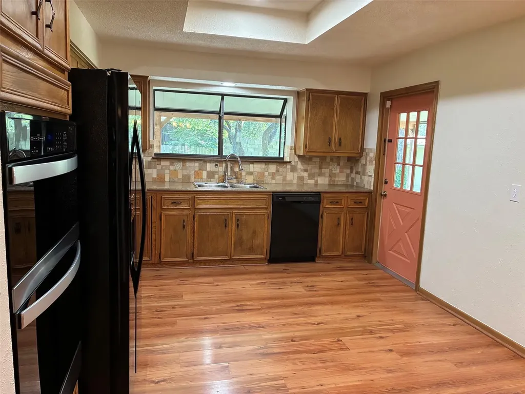 203 Oakwood Drive Georgetown TX 78628