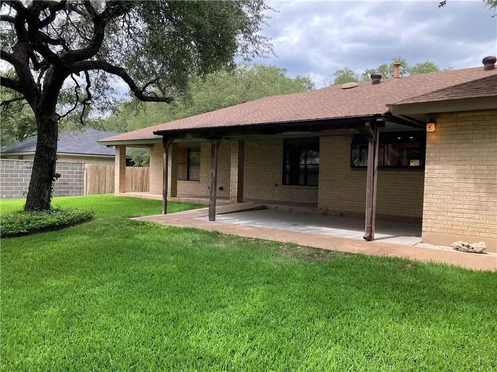 203 Oakwood Drive Georgetown TX 78628