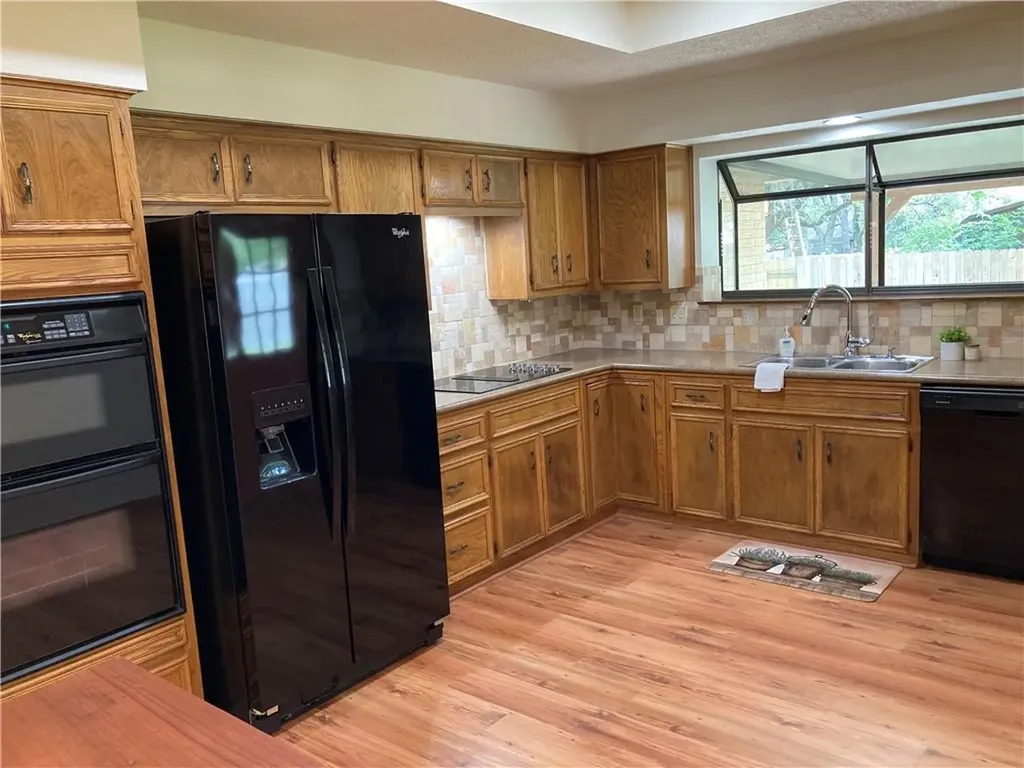 203 Oakwood Drive Georgetown TX 78628