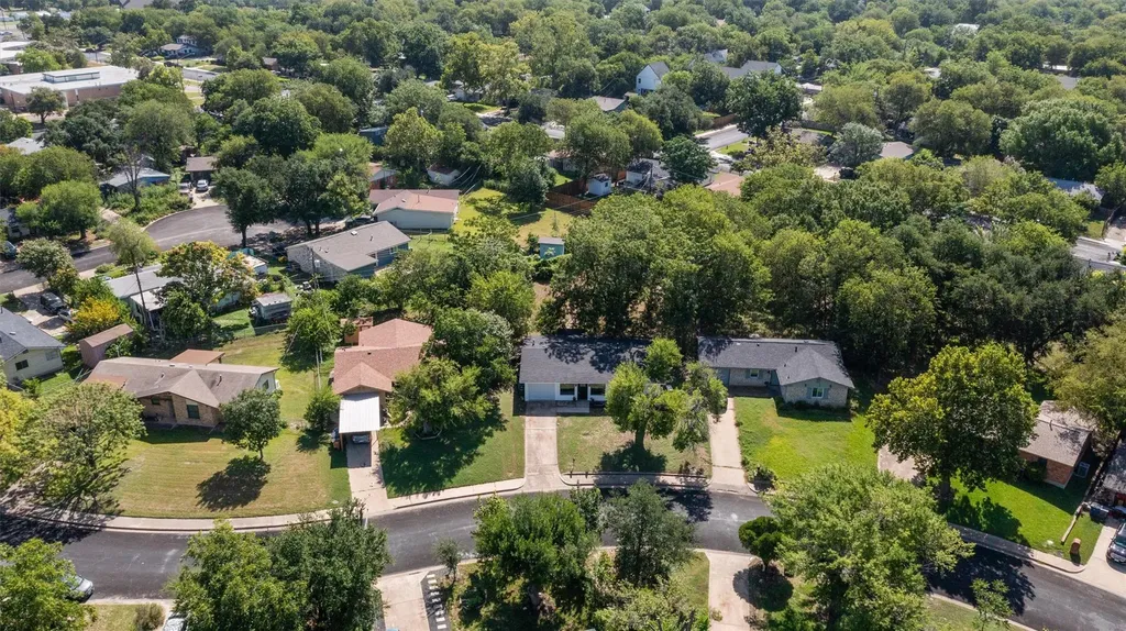 9009 Glenn Lane Austin TX 78753