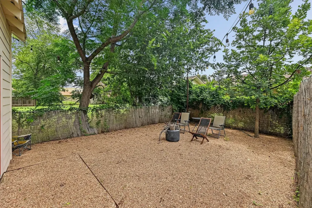 805 Main Street Bastrop TX 78602