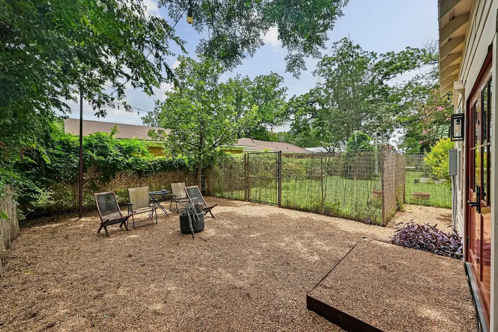 805 Main Street Bastrop TX 78602