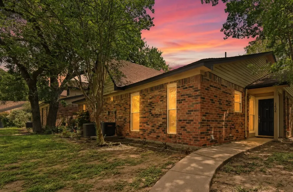 1601 Faro Drive Austin TX 78741