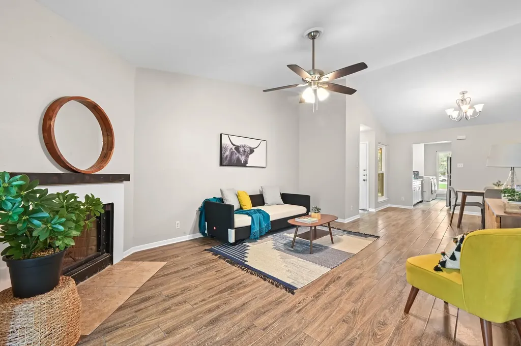 1601 Faro Drive Austin TX 78741