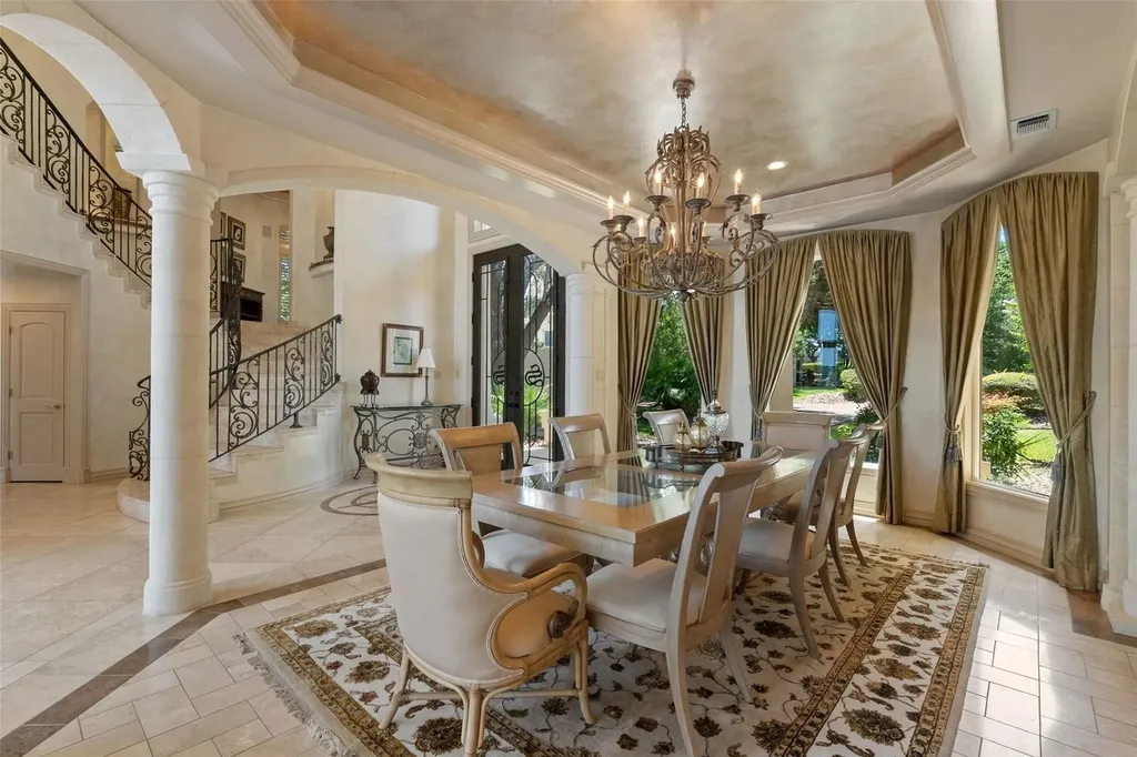 2901 Cliff Point Spicewood TX 78669