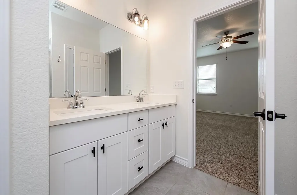 1209 Natchez Trail Leander TX 78641