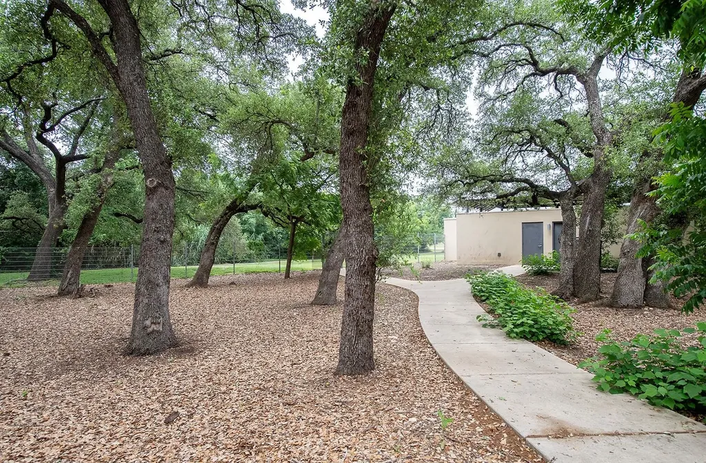1209 Natchez Trail Leander TX 78641