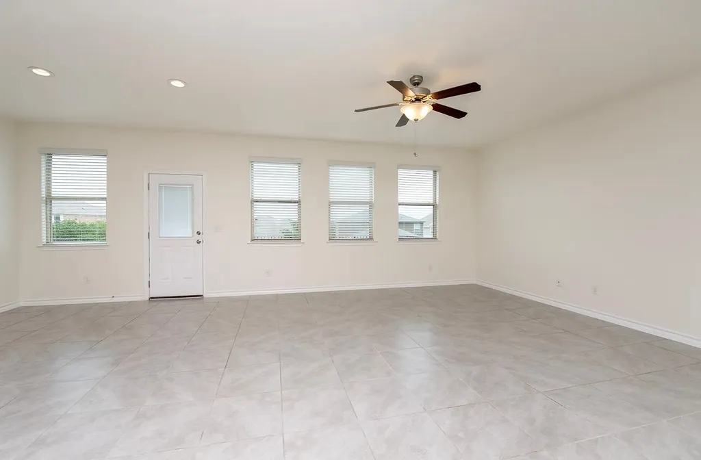 1209 Natchez Trail Leander TX 78641