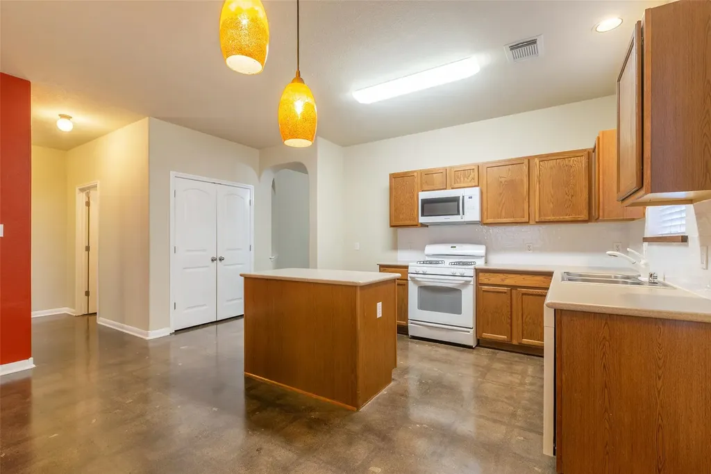 11512 Flushwing Drive Austin TX 78754