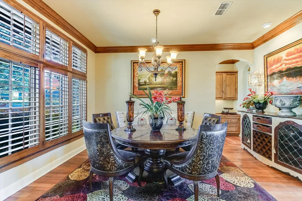 633 Wesley Ridge Drive Spicewood TX 78669