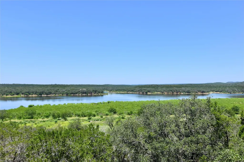 633 Wesley Ridge Drive Spicewood TX 78669