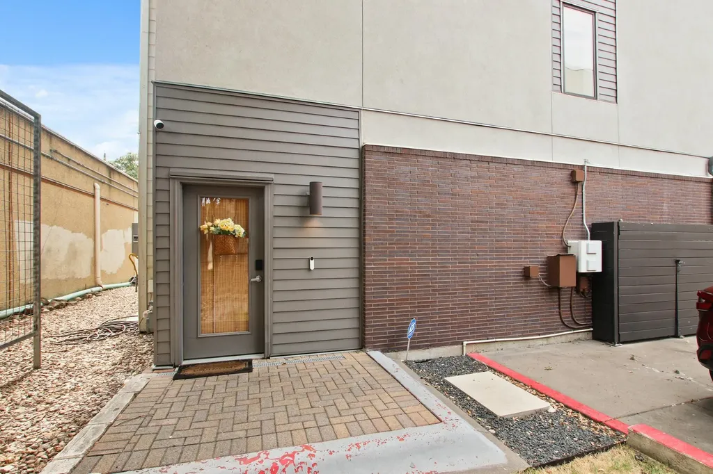 1702 S Lamar Boulevard Austin TX 78704