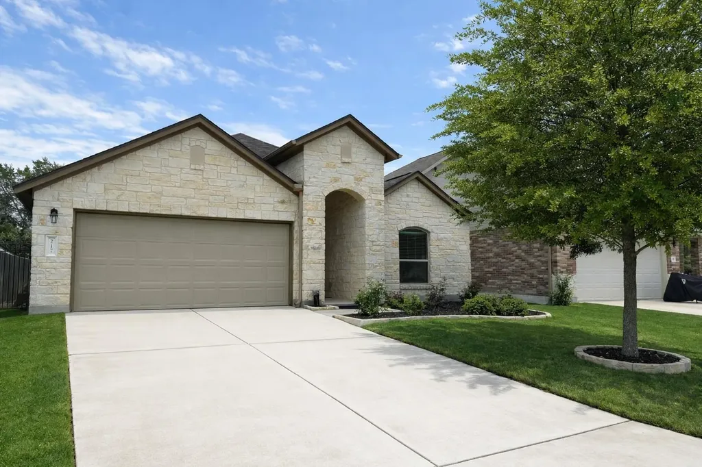 217 Lewisville Lane Leander TX 78641
