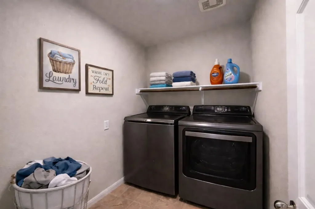217 Lewisville Lane Leander TX 78641