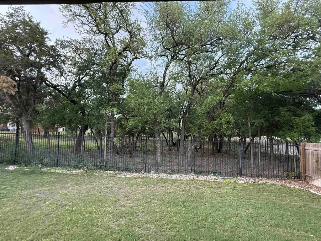 217 Lewisville Lane Leander TX 78641