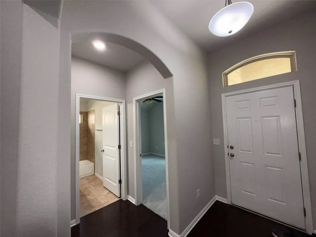 217 Lewisville Lane Leander TX 78641