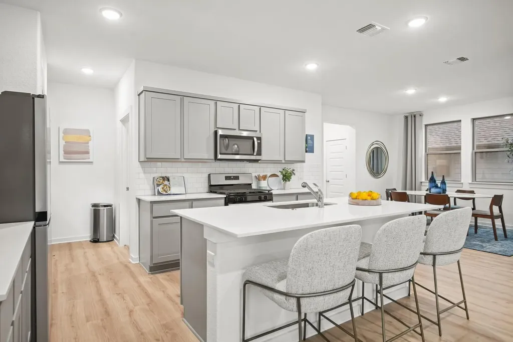 210 Hornet Street Elgin TX 78621