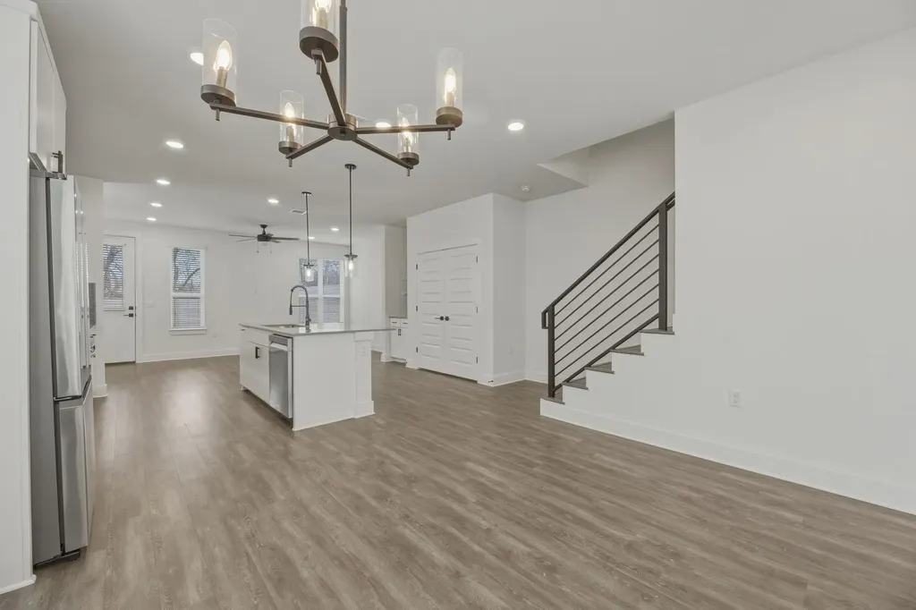 2009 Iroquois Lane Austin TX 78741
