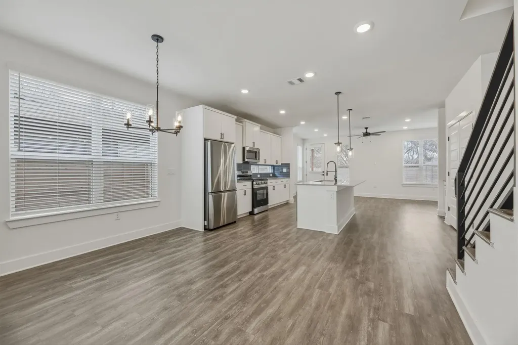 2009 Iroquois Lane Austin TX 78741