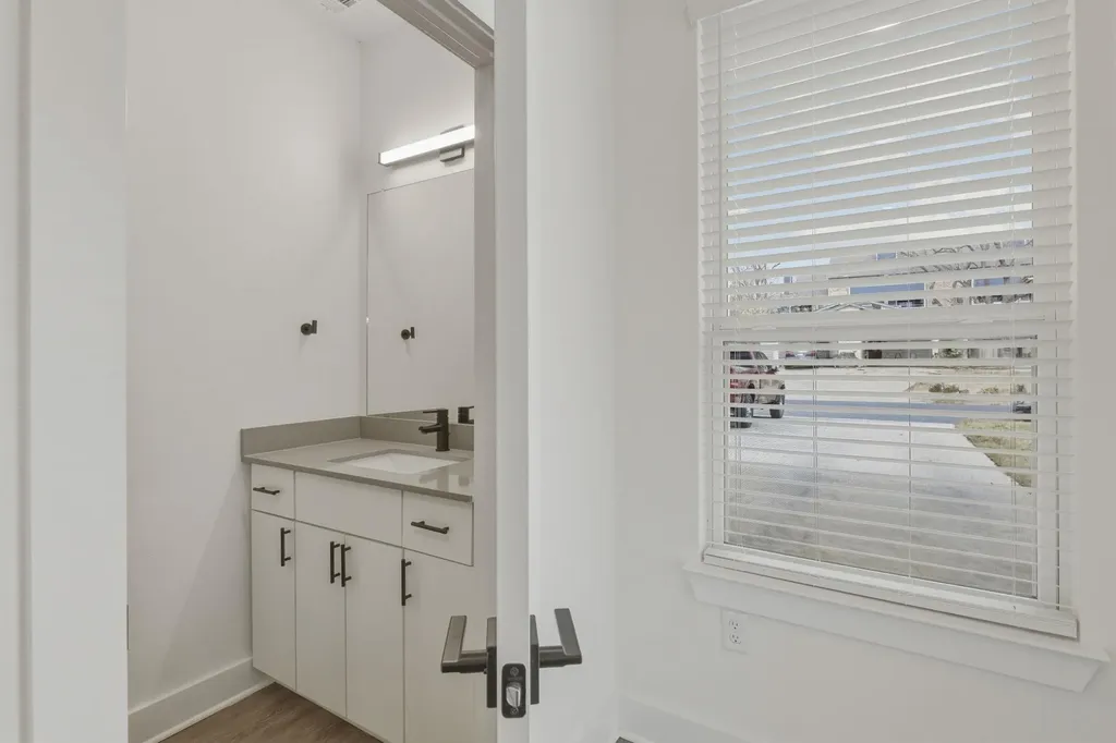 2009 Iroquois Lane Austin TX 78741