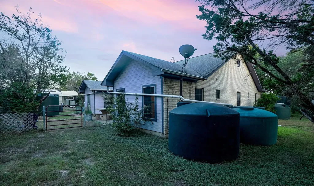 1751 County Road 255 Georgetown TX 78633