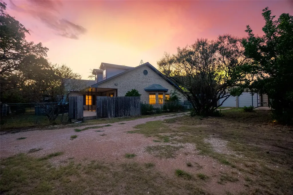 1751 County Road 255 Georgetown TX 78633