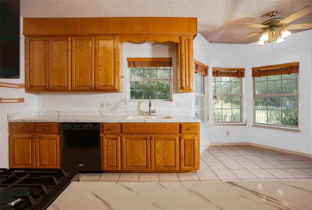 1751 County Road 255 Georgetown TX 78633
