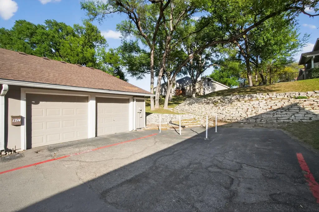 1714 Timber Brush Trail Austin TX 78741