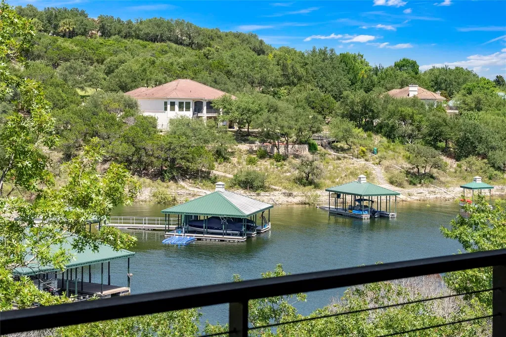 1101 Ivean Pearson Road Lago Vista TX 78645