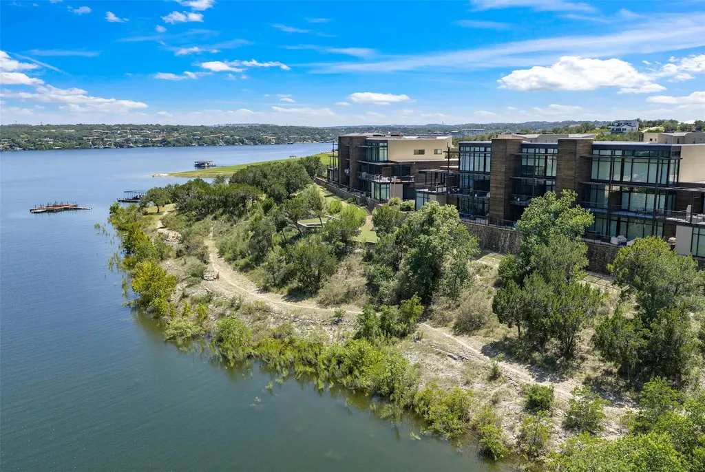 1101 Ivean Pearson Road Lago Vista TX 78645