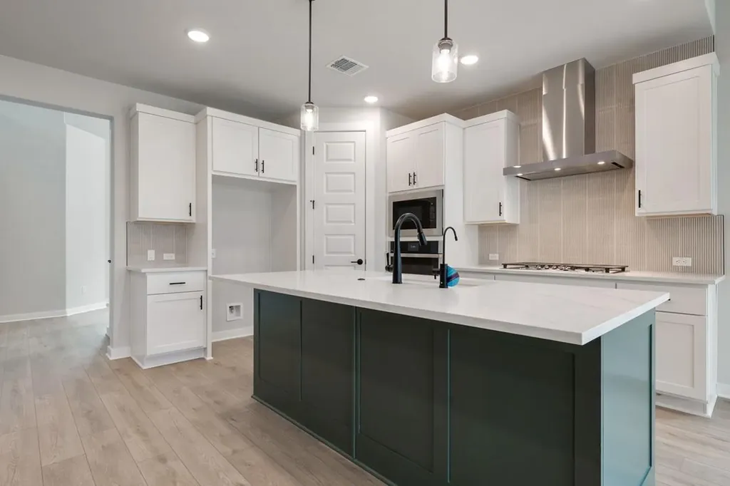 162 Grayson Elm Pass Dripping Springs TX 78620