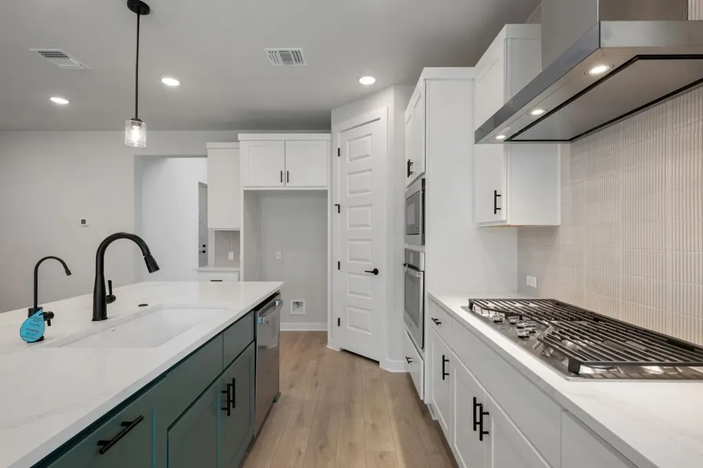 162 Grayson Elm Pass Dripping Springs TX 78620